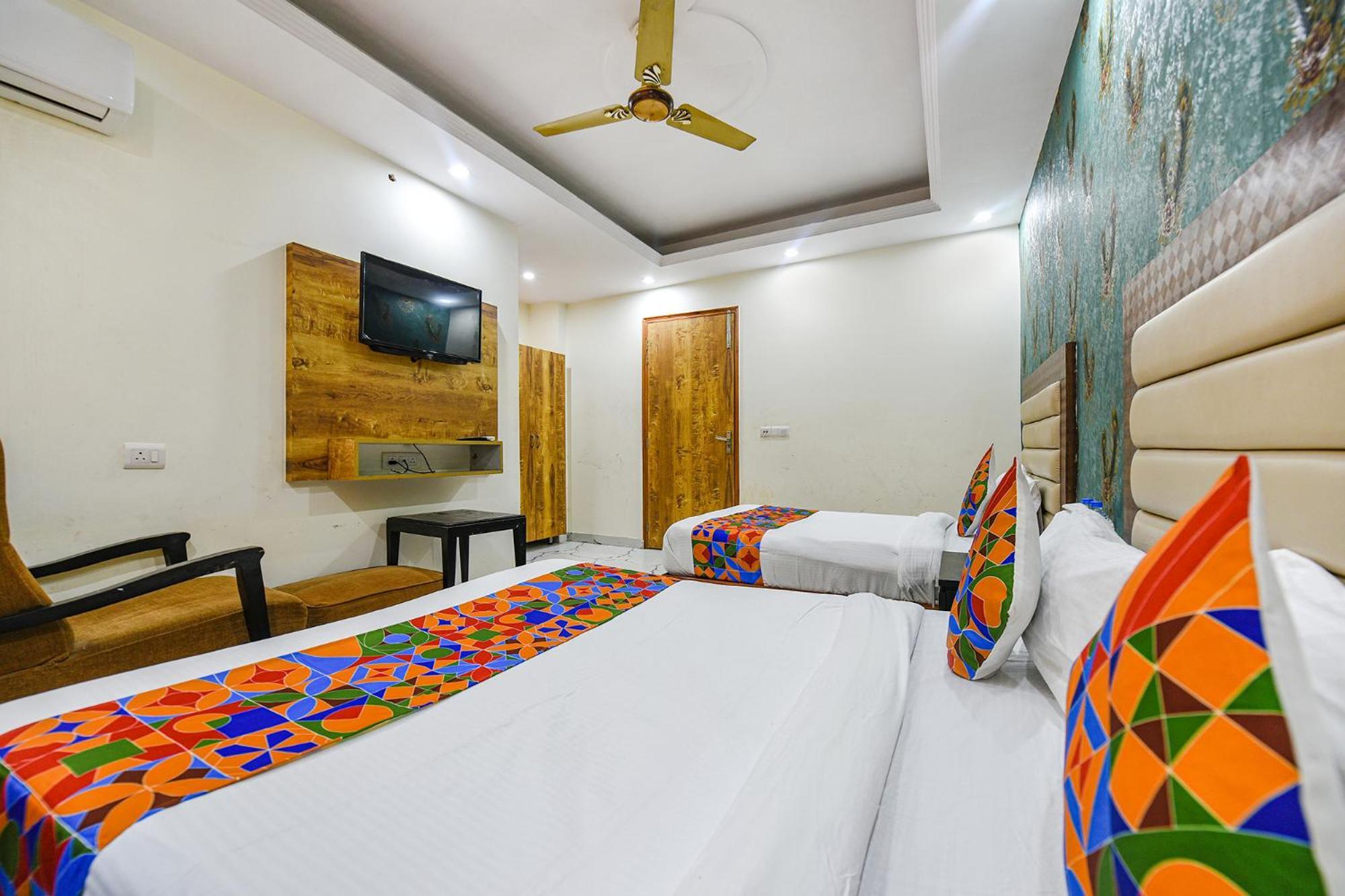 OYO 84904 Shanti Stay New Delhi Eksteriør billede