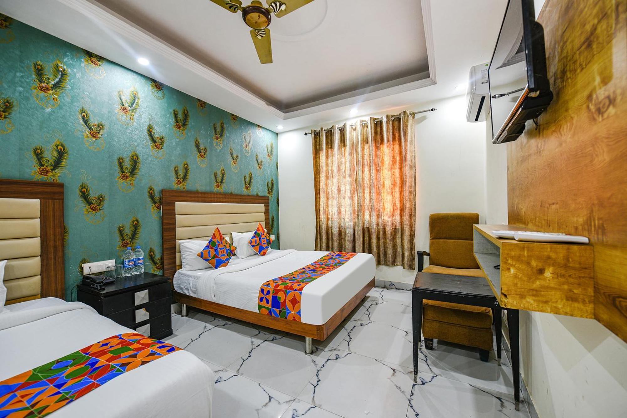 OYO 84904 Shanti Stay New Delhi Eksteriør billede
