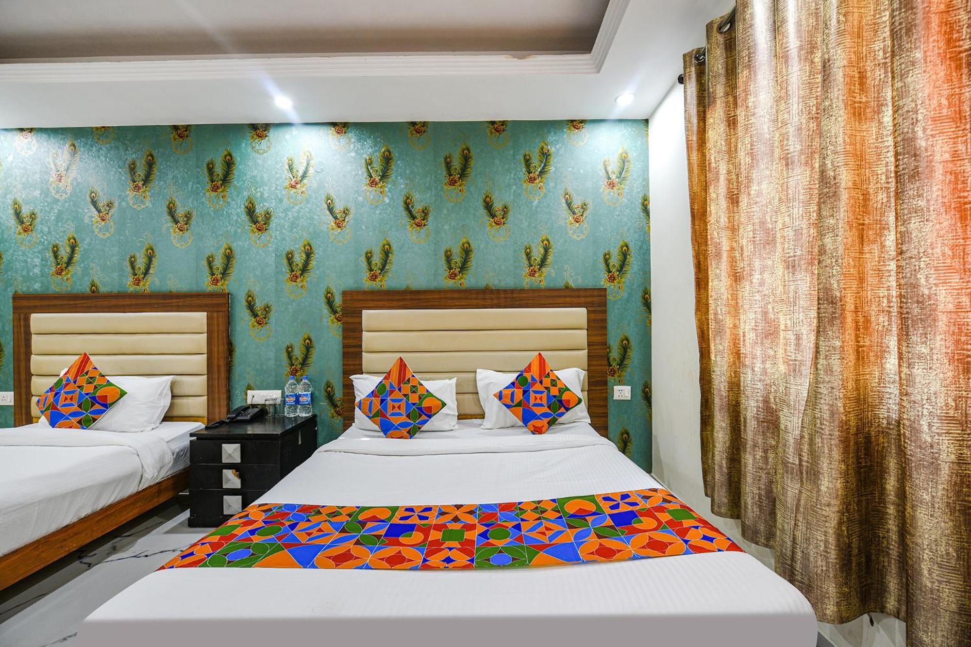 OYO 84904 Shanti Stay New Delhi Eksteriør billede